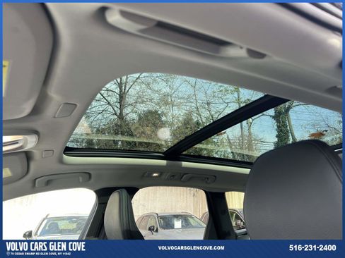 Certified 2023 Volvo XC60 T8 Plus w/ Protection Package Premier image 19