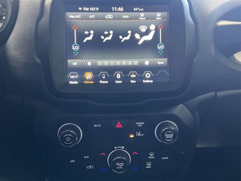 Used 2022 Jeep Renegade Sport image 19