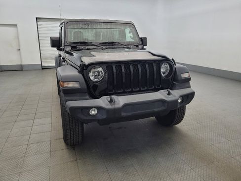 Used 2018 Jeep Wrangler Sport image 14