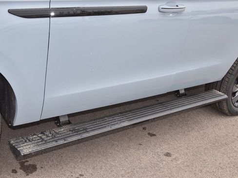 New 2026 Lincoln Navigator Reserve AWD/4WD image 40