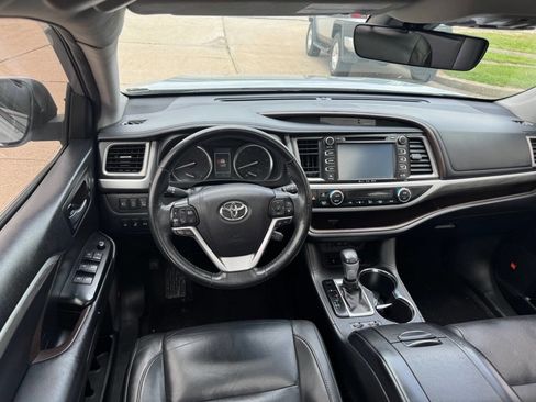 Used 2018 Toyota Highlander Limited Platinum w/ Protection Package #3 AWD/4WD image 17