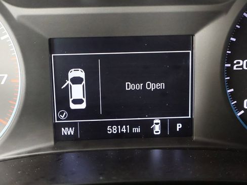 Used 2022 Chevrolet Malibu LT image 31