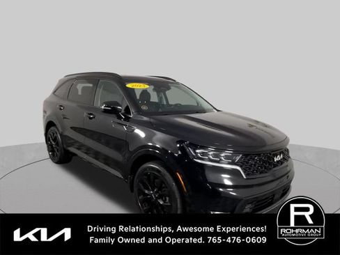 Used 2023 Kia Sorento SX AWD/4WD image 3
