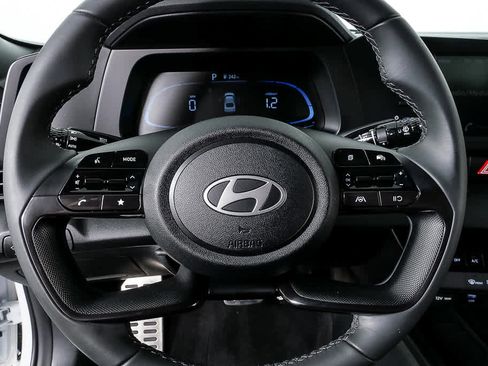 Certified 2025 Hyundai Elantra Sport image 8