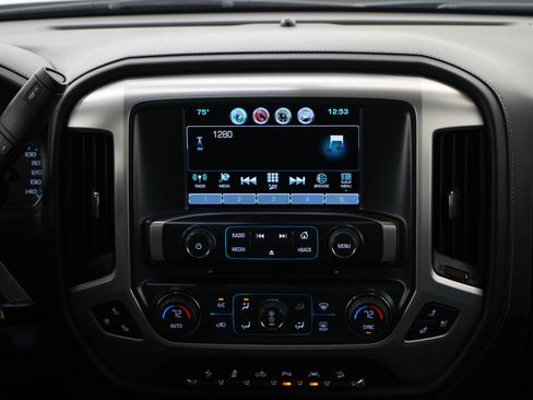 Used 2018 GMC Sierra 1500 SLT AWD/4WD image 15