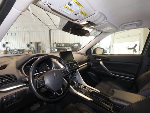 Used 2025 Mitsubishi Eclipse Cross SE AWD/4WD image 9