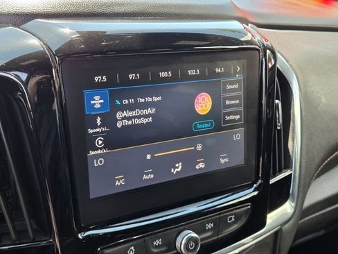Certified 2023 Chevrolet Traverse RS w/ LPO, Cargo Package FWD image 21