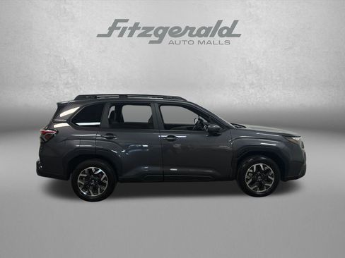 Used 2026 Subaru Forester Premium AWD/4WD image 8