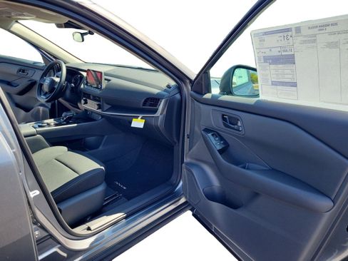New 2026 Nissan Rogue S image 23
