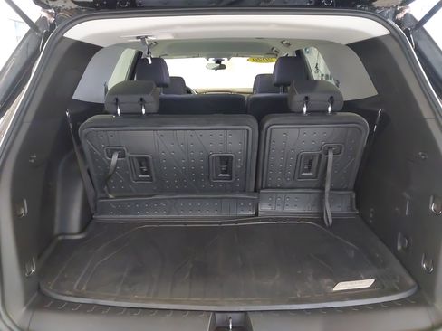 Used 2020 Chevrolet Traverse LS w/ LPO, Floor Liner Package FWD image 27