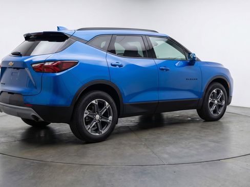 Used 2025 Chevrolet Blazer LT image 9