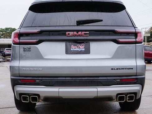 Used 2024 GMC Acadia Elevation image 6
