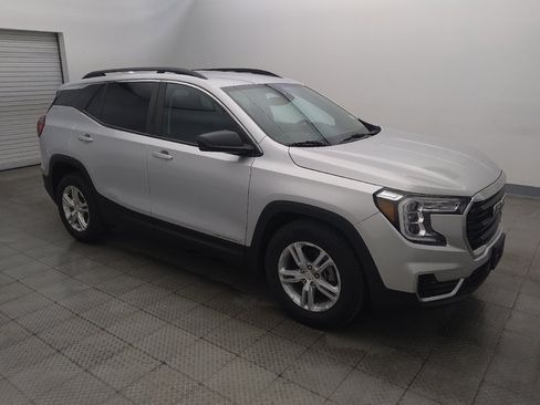 Used 2022 GMC Terrain SLE w/ Driver Convenience Package FWD image 11