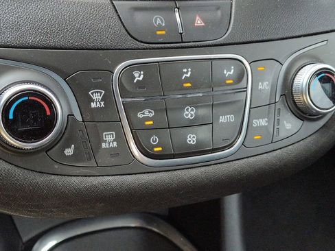 Used 2024 Chevrolet Malibu LT FWD image 30