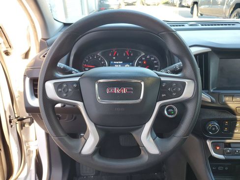 Used 2024 GMC Terrain SLE FWD image 20