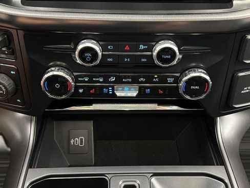 Used 2026 Ford F150 Lariat AWD/4WD image 23