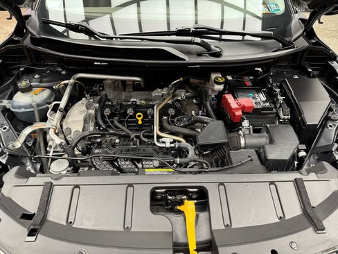 Used 2021 Nissan Rogue S AWD/4WD image 30