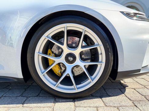 Used 2026 Porsche 911 GT3 RWD image 28