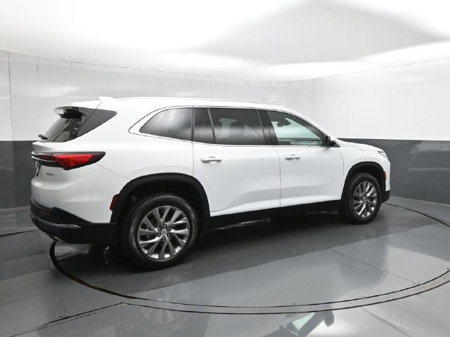 Used 2026 Buick Enclave Preferred FWD image 15