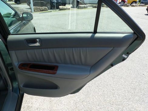 Used 2003 Toyota Camry XLE w/ XLE Premium Plus Pkg FWD image 23