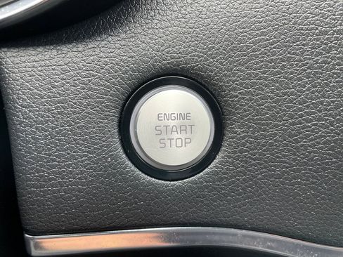 Used 2022 Kia Stinger GT1 AWD/4WD image 25