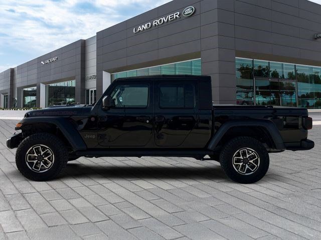 Used 2025 Jeep Gladiator Rubicon AWD/4WD image 2