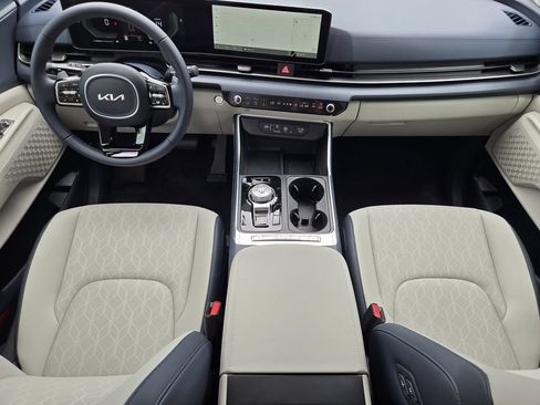 New 2026 Kia Carnival EX FWD image 20