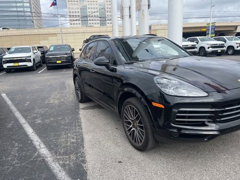 Used 2021 Porsche Cayenne image 1
