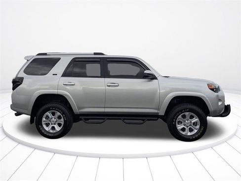 Used 2021 Toyota 4Runner SR5 image 7