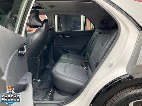 Used 2023 Kia Niro Wave FWD image 8