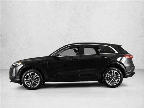 Certified 2025 Audi Q5 Premium w/ Convenience Package AWD/4WD image 9