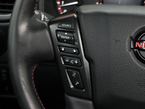 Used 2021 Nissan Titan PRO-4X w/ Pro-4x Convenience Package image 26