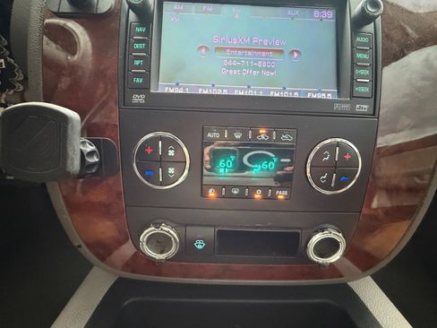 Used 2007 Chevrolet Silverado 3500 LTZ AWD/4WD image 16