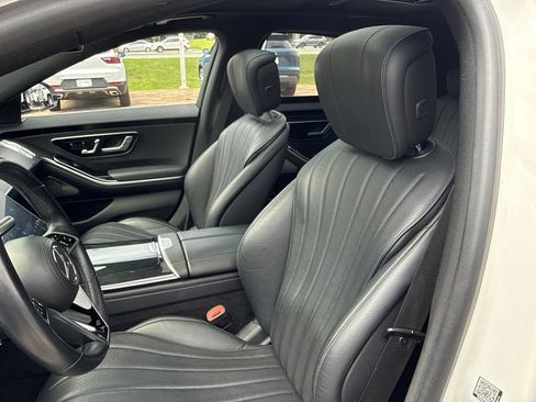 Used 2022 Mercedes-Benz S 500 4MATIC w/ AMG Line Package image 15