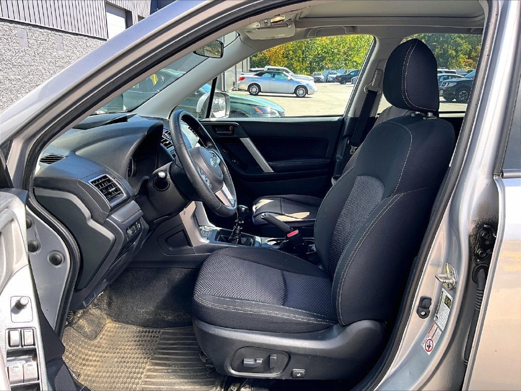 Used 2018 Subaru Forester 2.5i Premium AWD/4WD image 6