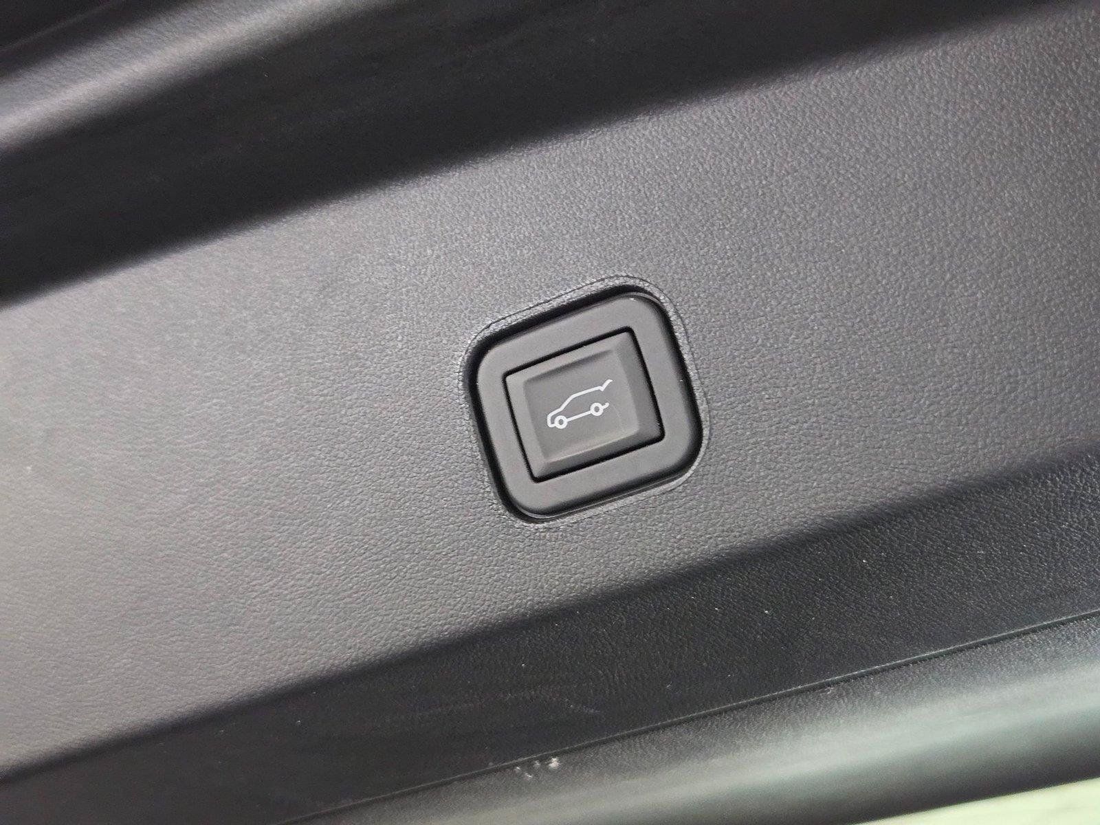 Used 2026 Cadillac Lyriq V w/ LPO, Floor Liner Package AWD/4WD image 32