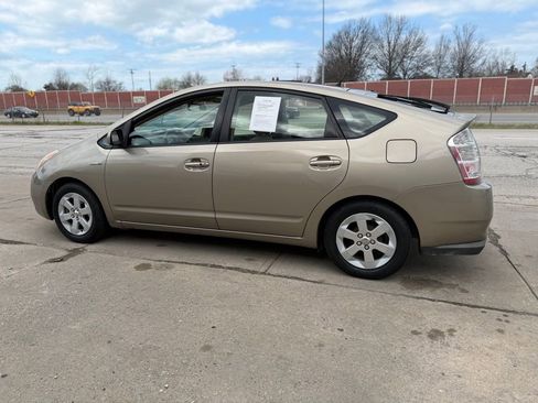 Used 2009 Toyota Prius Touring FWD image 8