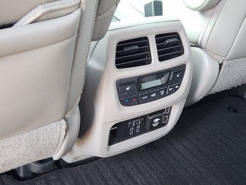 Used 2019 Honda Pilot Elite image 38