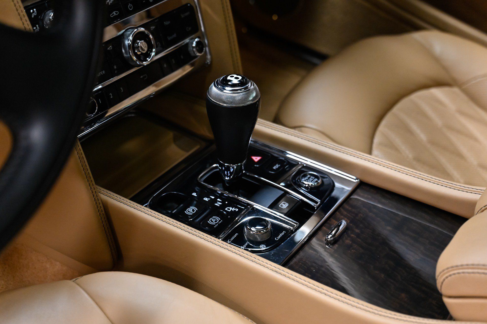 Used 2017 Bentley Mulsanne RWD image 10