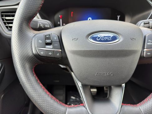 Used 2024 Ford Escape ST-Line w/ Tech Pack #1 FWD image 19