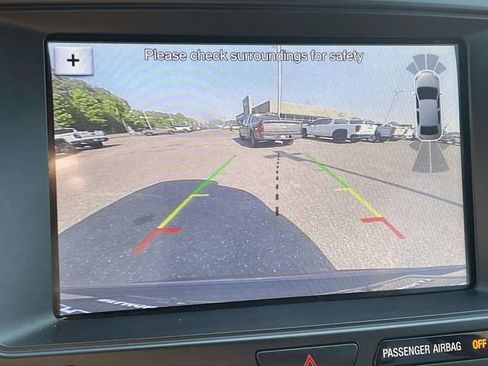 Used 2019 Ford Explorer XLT w/ Equipment Group 202A FWD image 28