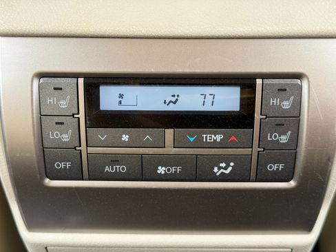 Used 2015 Lexus GX 460 Luxury AWD/4WD image 38