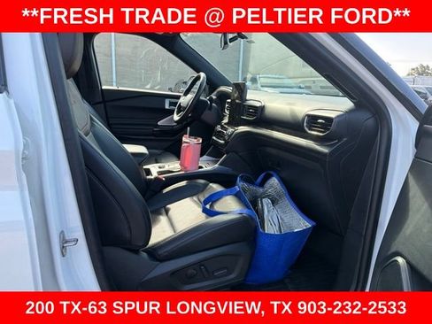 Used 2024 Ford Explorer Platinum w/ Technology Package AWD/4WD image 26