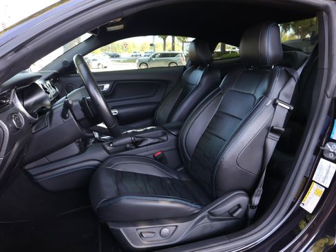 Used 2022 Ford Mustang GT Premium w/ GT Performance Package image 8