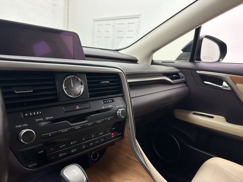 Used 2018 Lexus RX 350L FWD image 33