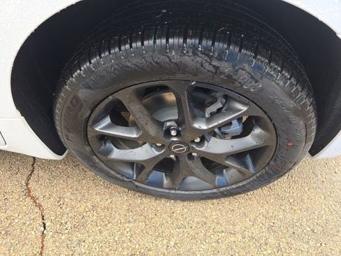 New 2026 Chrysler Pacifica Select AWD/4WD image 11