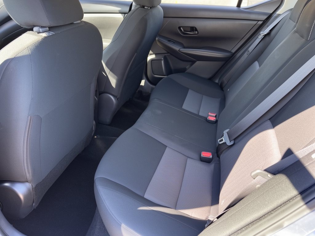 Used 2025 Nissan Sentra SV FWD image 25