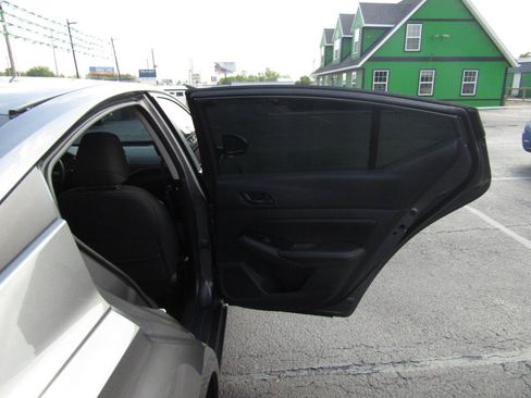 Used 2023 Nissan Altima 2.5 SV FWD image 20