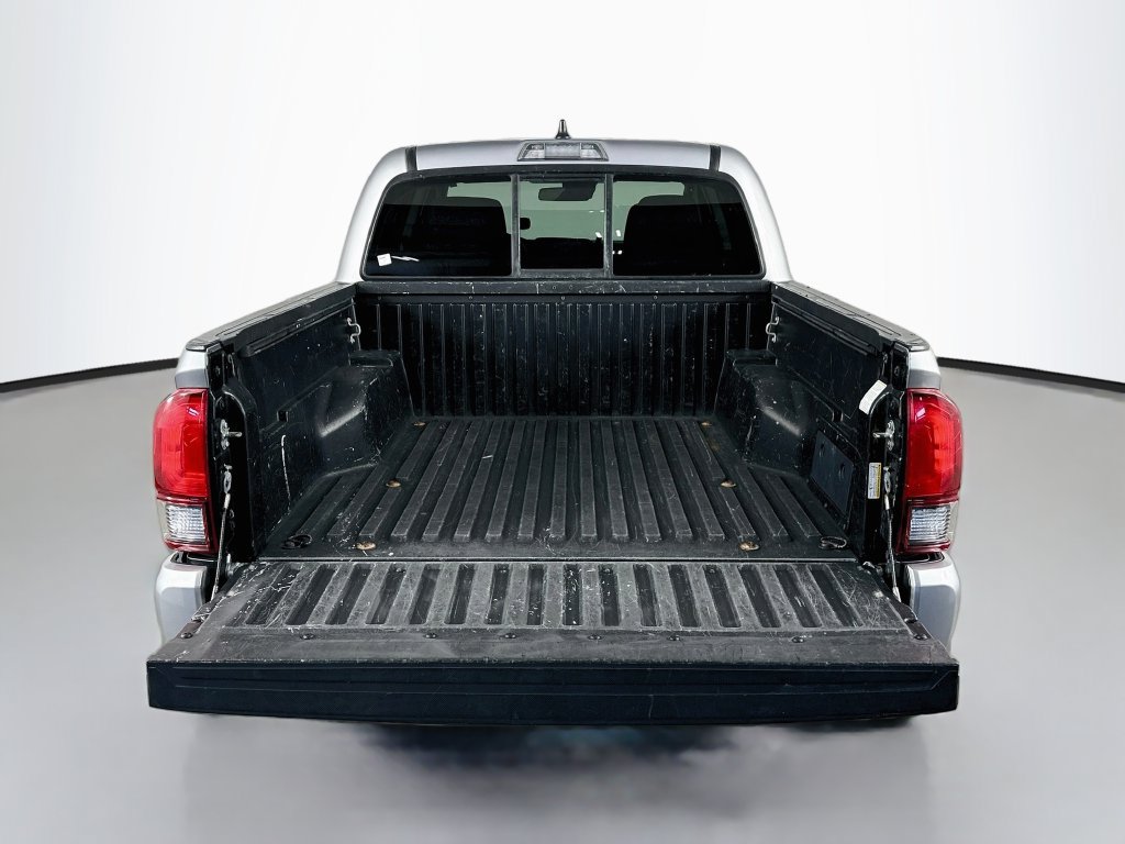 Used 2020 Toyota Tacoma SR w/ SR Convenience Package RWD image 28