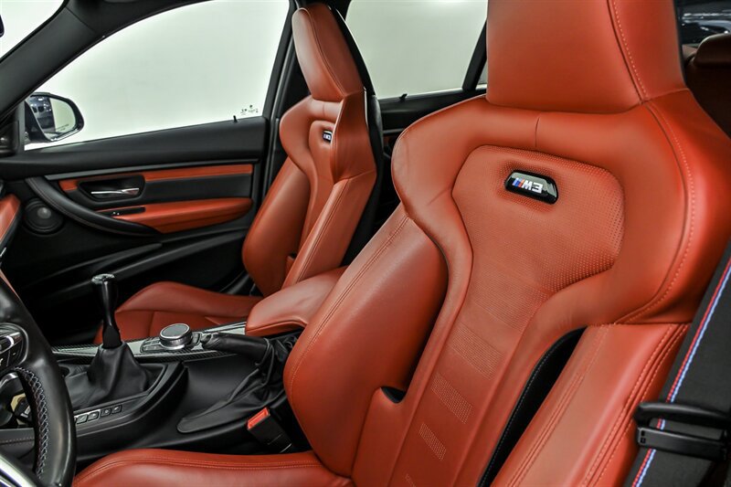 Used 2018 BMW M3 RWD image 18